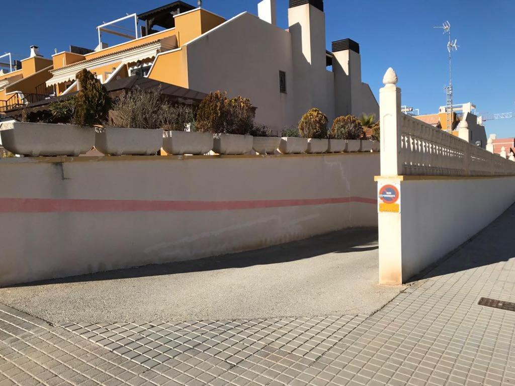 Bungalow Arenales Del Sol, Alicante المظهر الخارجي الصورة
